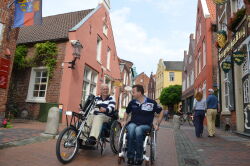 Leer, Altstadt, Handbike, Rollstuhl, Rollstühle